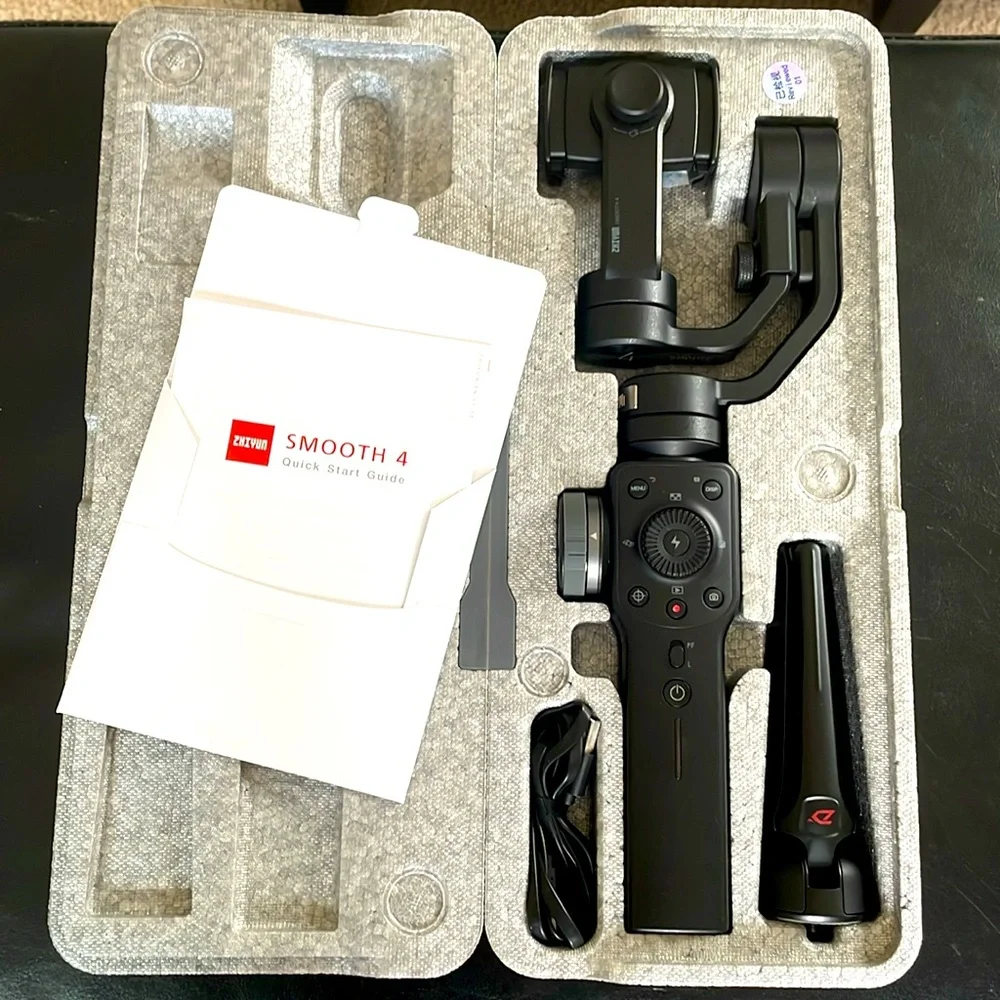 ZHIYUN smooth 4-handheld gimbal